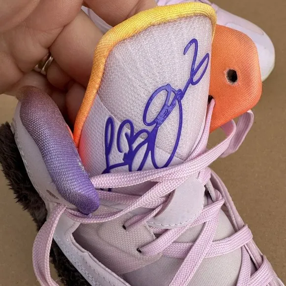 Nike Lebron IX King LA Basketball Men’s Sneakers Shoes Size 7.5 Pink DJ3908-600