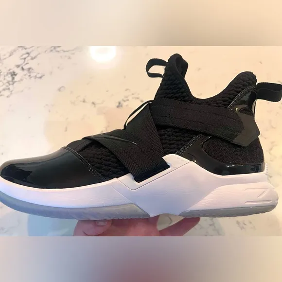 Nike LeBron Soldier 12 Men’s  SFG “Tuxedo”Basketball Shoes AO4054-005 NEW