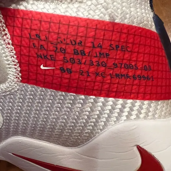 Nike LeBron Soldier 14 Basketball Shoes red and white men’s 10.5 EUC