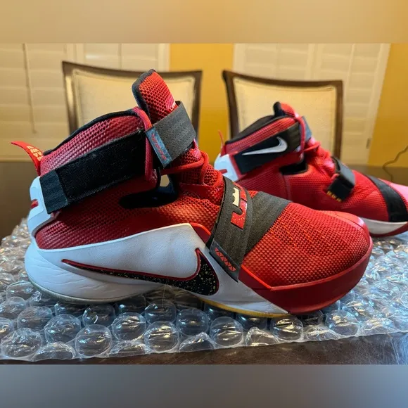 Nike Lebron Soldier 9 University Red Sneakers Shoes Size US 12