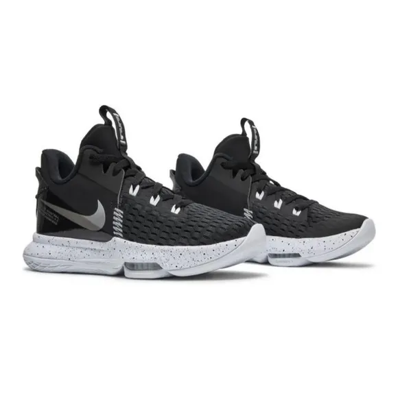 Nike Lebron Witness Shoes Men’s Size 9.5
