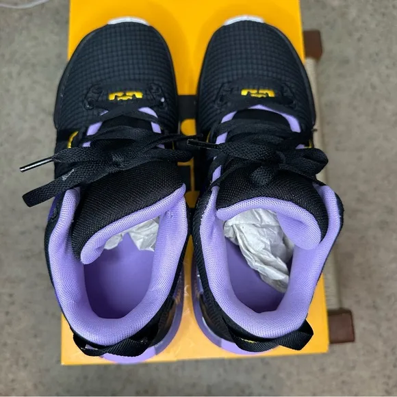 Nike Lebron Witness VII shoes Lakers black university gold lilac