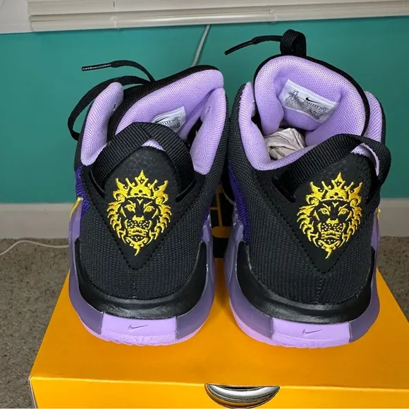 Nike Lebron Witness VII shoes Lakers black university gold lilac