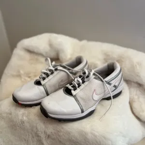 Nike Lite Women’s Golf Shoes – Size 7