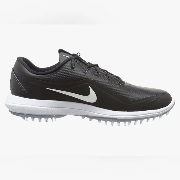 Nike Lunarlon Men’s Golf Shoes Size 11. Black and white. NWOT