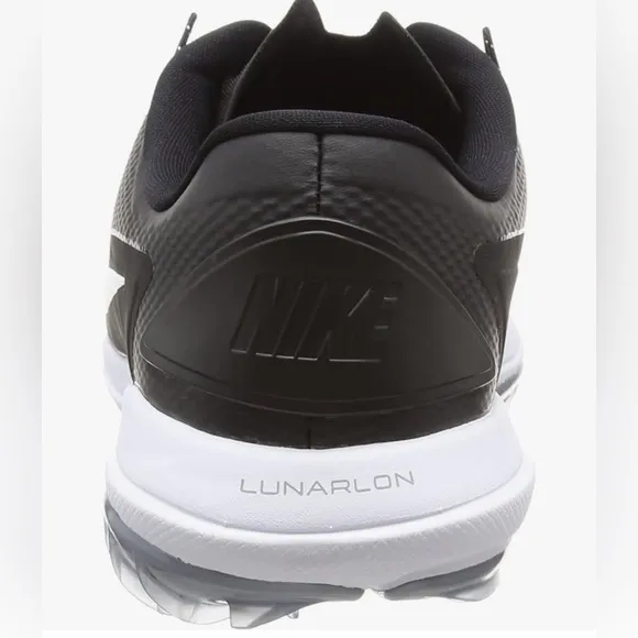 Nike Lunarlon Men’s Golf Shoes Size 11. Black and white. NWOT
