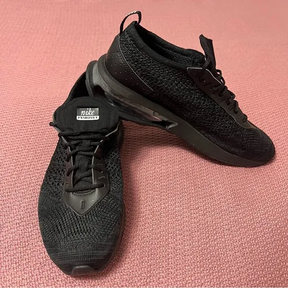 Nike Mens 7.5 Air Max Flyknit Racer Triple Black Gray Running Shoes FD2764-001