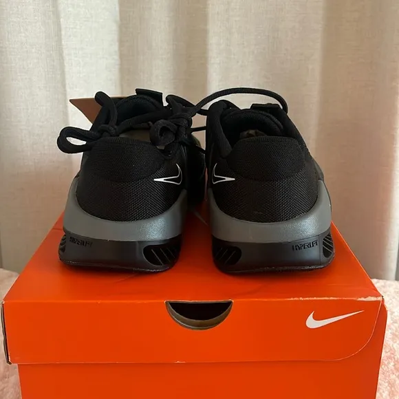 Nike Men’s (7.5)/ Women’s (9) Black Metcon 9 Shoes — NEVER WORN
