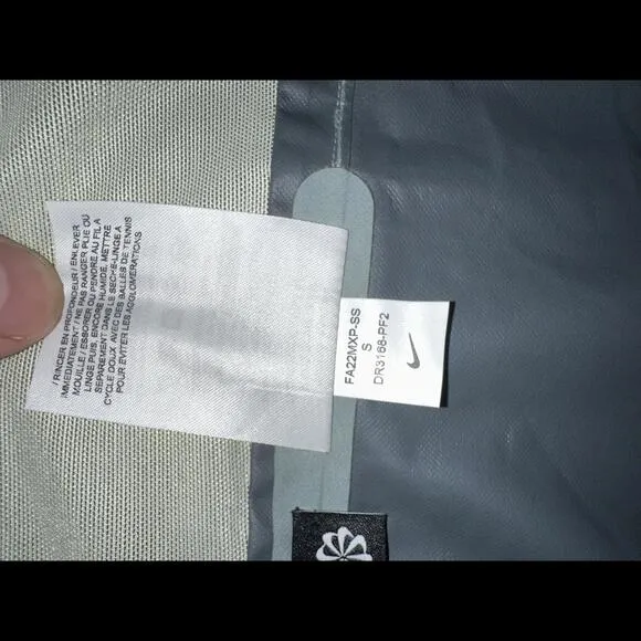 Nike Men’s ACG SF Cascade Hooded Rain Jacket