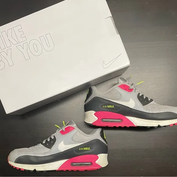 Nike Men’s Air Max *Great Condition*. Size 9.5