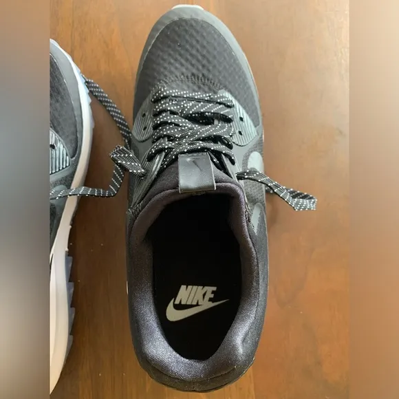 Nike Men’s Air Zoom 90 IT Golf shoes size 9 black and white new without box