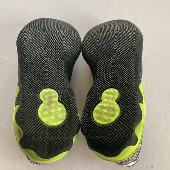 NIKE Men’s Basketball Shoes Size 10 US