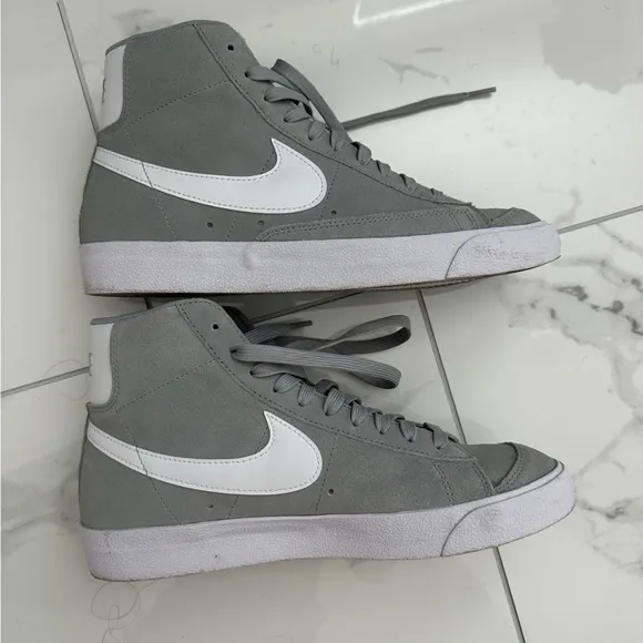 Nike Men’s Blazer Shoes Grey