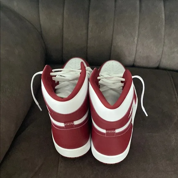Nike Men's Burgundy and White Jordan Retro Shoes size 12