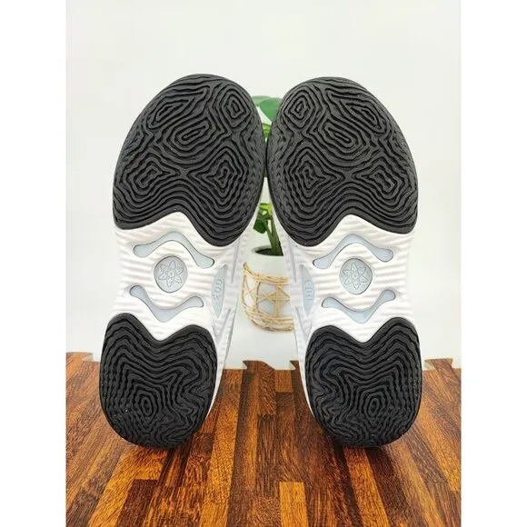 Nike Men’s Cosmic Unity 3 Mid Summit White Basketball Shoes Size 14 US