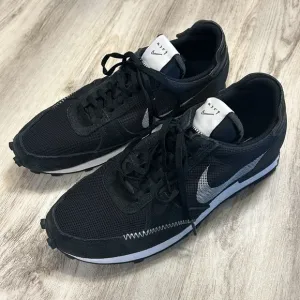 Nike Men’s Daybreak-Type Black White Swoosh Style CJ1156-003 Sneakers Shoes 9.5