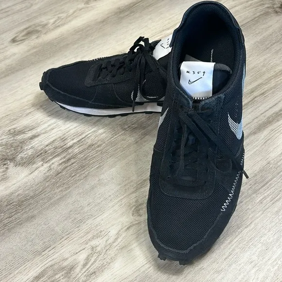 Nike Men’s Daybreak-Type Black White Swoosh Style CJ1156-003 Sneakers Shoes 9.5