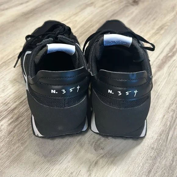 Nike Men’s Daybreak-Type Black White Swoosh Style CJ1156-003 Sneakers Shoes 9.5