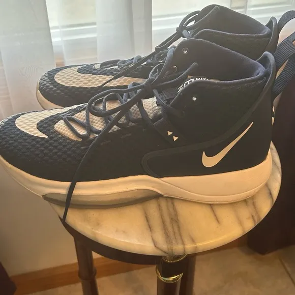 NIKE men’s shoes size 12