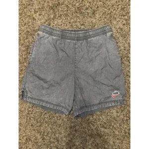 Nike Men’s Sportswear Heritage Essentials Shorts