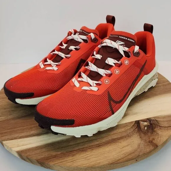 Nike Men's Terra Kiger 9 Trail Running Shoes Size 7 Picante Red