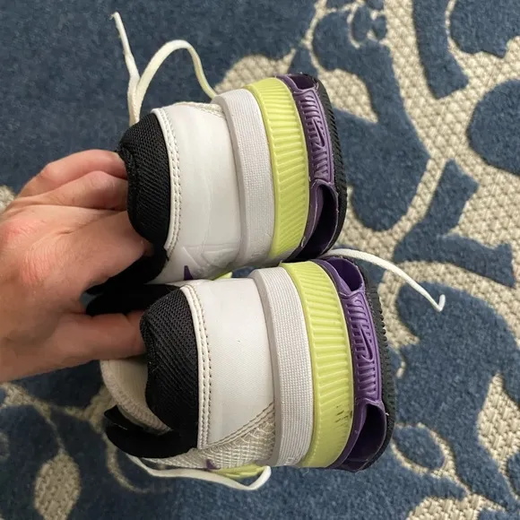 Nike metcon Women's White and Purple Training Shoes