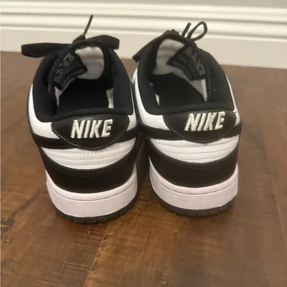 Nike Panda Dunks Women’s