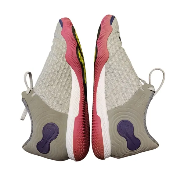 Nike React Gato Men's Gray and Pink Indoor Soccer Shoes Size 7.5