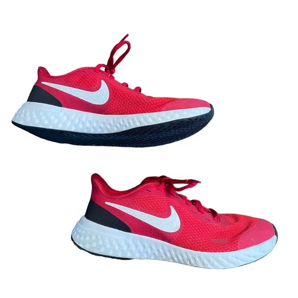 NIKE REVOLUTION SNEAKERS YOUTH BOYS KIDS GIRLS UNISEX SNEAKERS SHOES RED