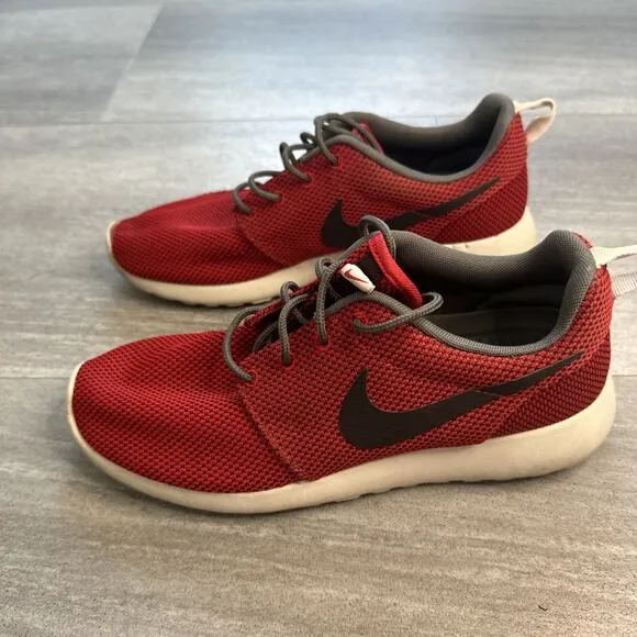 Nike Rosherun Red Shoes Men's 7 Lightweight Running 511881-622