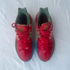 Nike Shoes Men’s Kyrie Low Mr. Krabs, Preowned Size 12