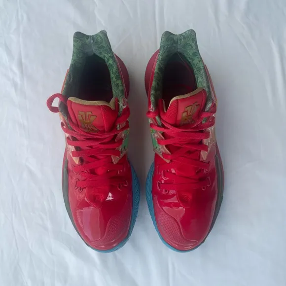 Nike Shoes Men’s Kyrie Low Mr. Krabs, Preowned Size 12