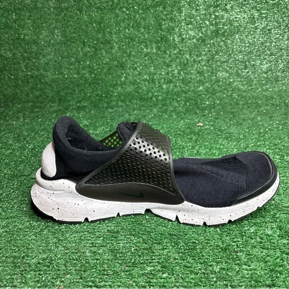 Nike Sock Dart SE Premium Black White Oreo Men’s Size 12 Sneaker Shoes
