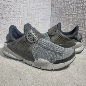 Nike Sock Dart SE Premium Men’s Size 8 US Black Grey Sneaker Shoes 859553-001
