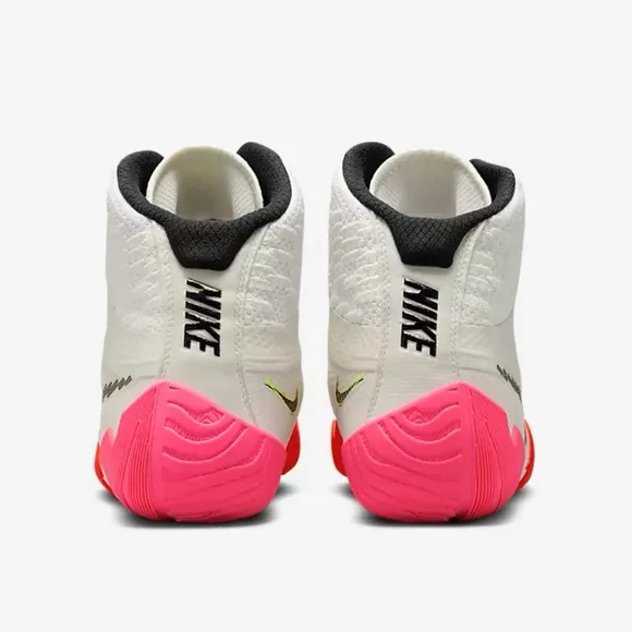 Nike Tawa SE ‘Rawdacious’ White Red Pink Wrestling Shoes Men’s 4.5 / Women’s 6