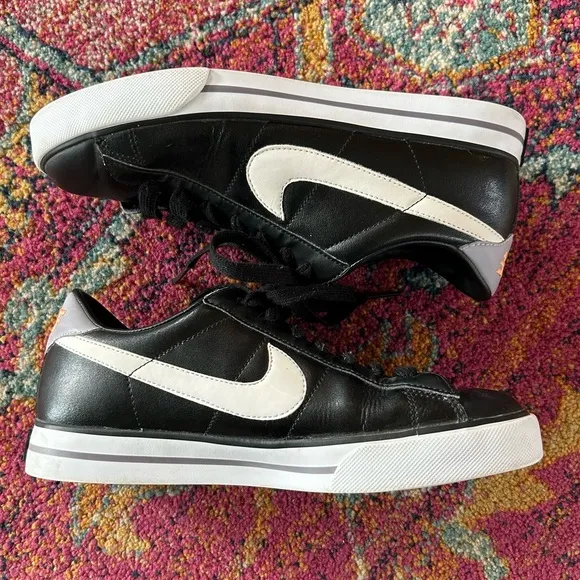 Nike | Unisex black BRS Court Legacy black lace up sneakers, Women’s 8.5