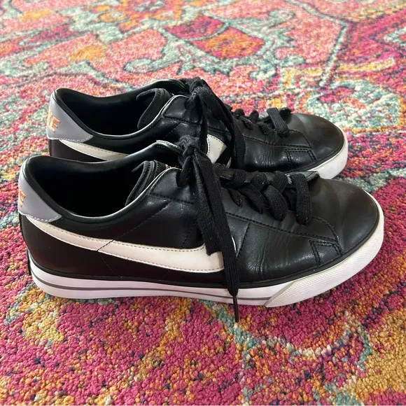 Nike | Unisex black BRS Court Legacy black lace up sneakers, Women’s 8.5