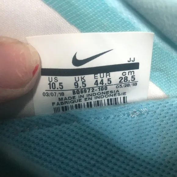 Nike Unisex Exp-X14 QS Running Shoe Size 10.5
