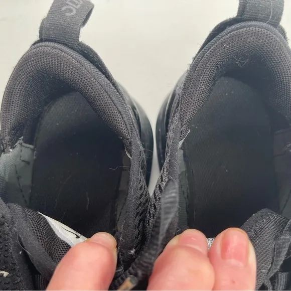 Nike Unisex Kids Air Max 270- Size 2.5 -Triple Black Lace-Up Athletic Shoes