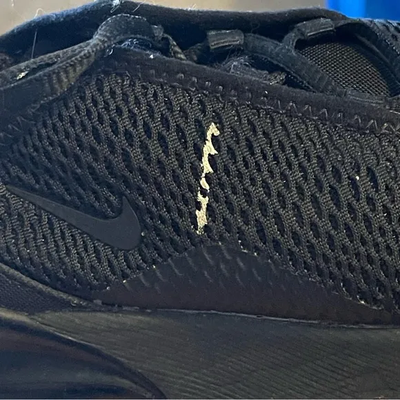 Nike Unisex Kids Air Max 270- Size 2.5 -Triple Black Lace-Up Athletic Shoes