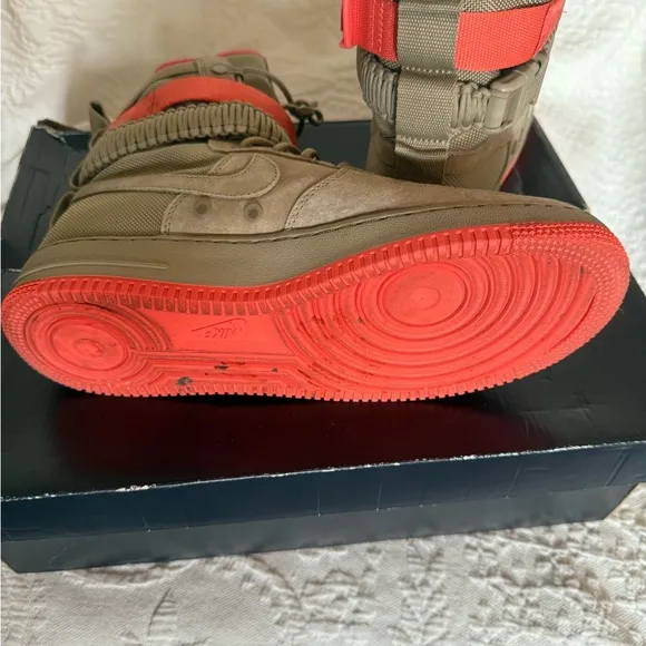 Nike UNISEX SF AF1 High-Top Sneakers