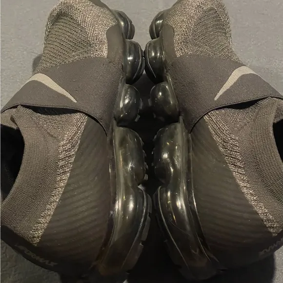 Nike Vapor Max shoes men’s size 14‎ EUC gray