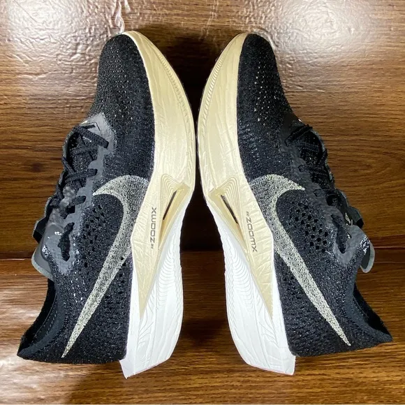 Nike Vaporfly women’s shoe Size 9