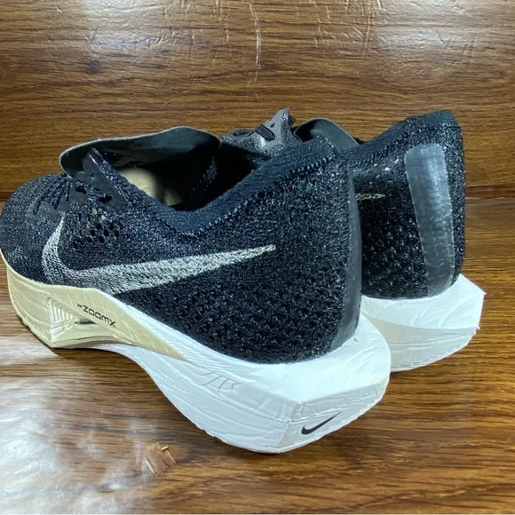 Nike Vaporfly women’s shoe Size 9