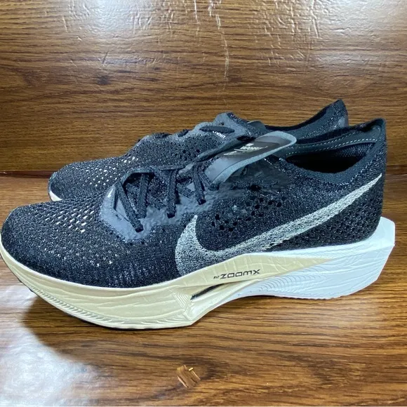 Nike Vaporfly women’s shoe Size 9