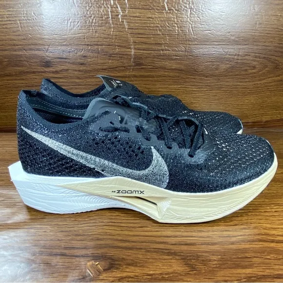 Nike Vaporfly women’s shoe Size 9