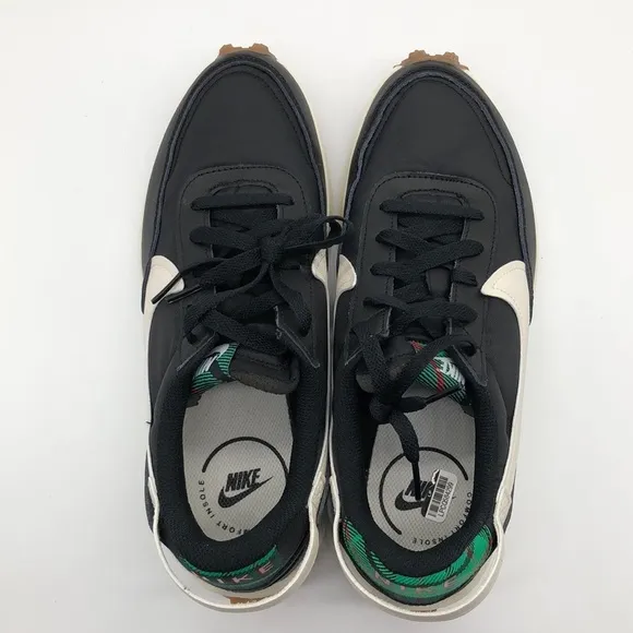 Nike Waffle Debut PRM Black University Red Pale Ivory Men’s Sz 9 DV0813-001
