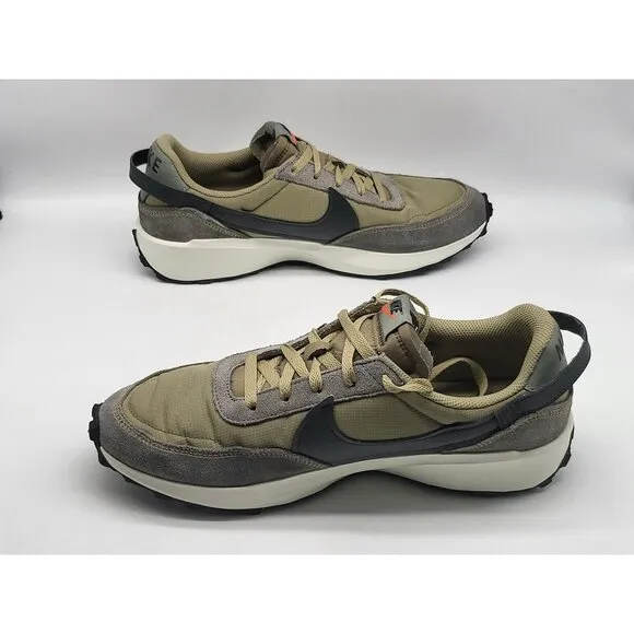 Nike Waffle Debut SE Mens Size 11 Running Shoes Olive Green