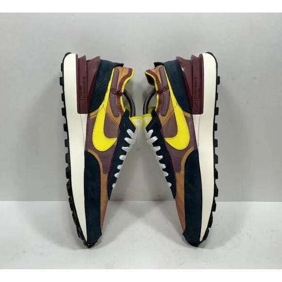 Nike Waffle One SE Men's Size 10 Race Running Shoes Dark Beetroot DD8014-600