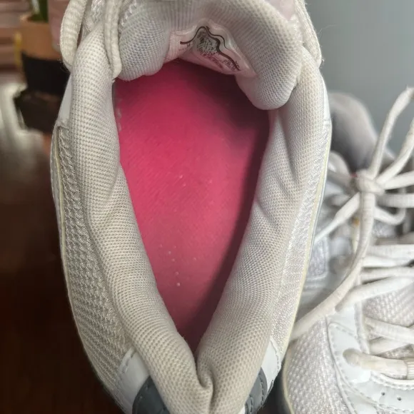 Nike | white Reax Run 5 athletic shoes - 9.5